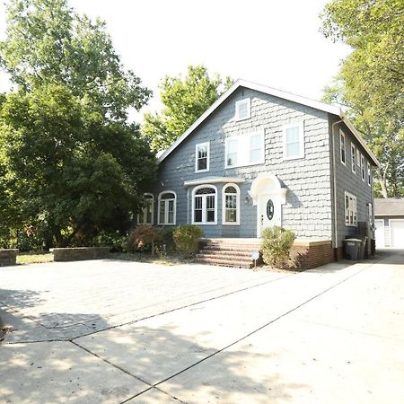 Вілла Blue House, Blocks From Ross-Aide, Mackey, Samara House, Birck Golf Complex Вест-Лафайетт Екстер'єр фото